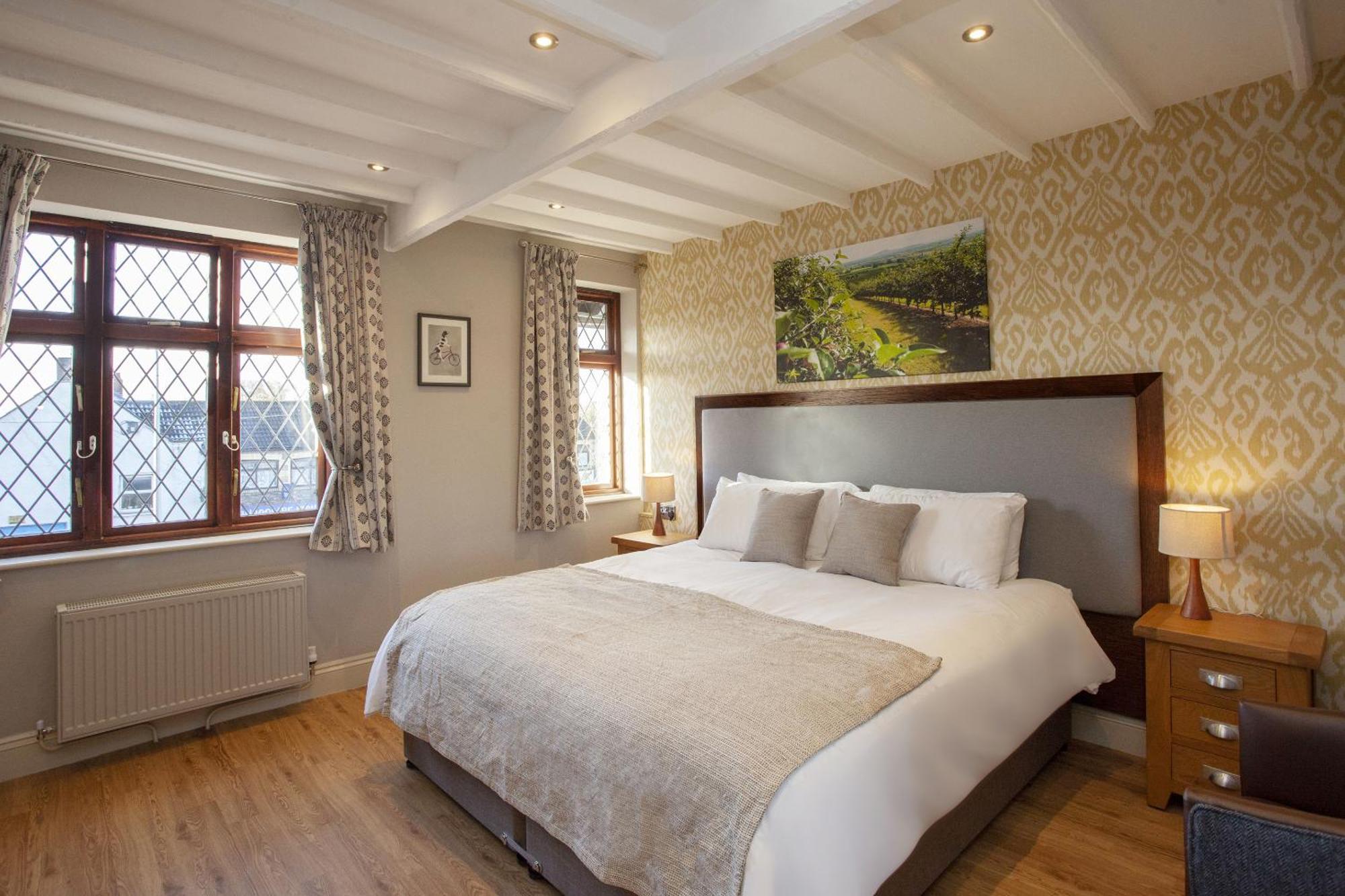 The Woodborough Inn Winscombe Bilik gambar